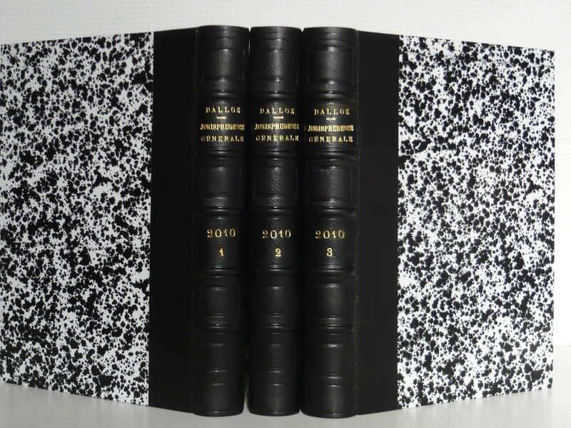 Livres reliure noire
